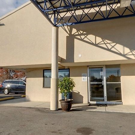 Americas Best Value Inn And Suites Carbondale Eksteriør billede